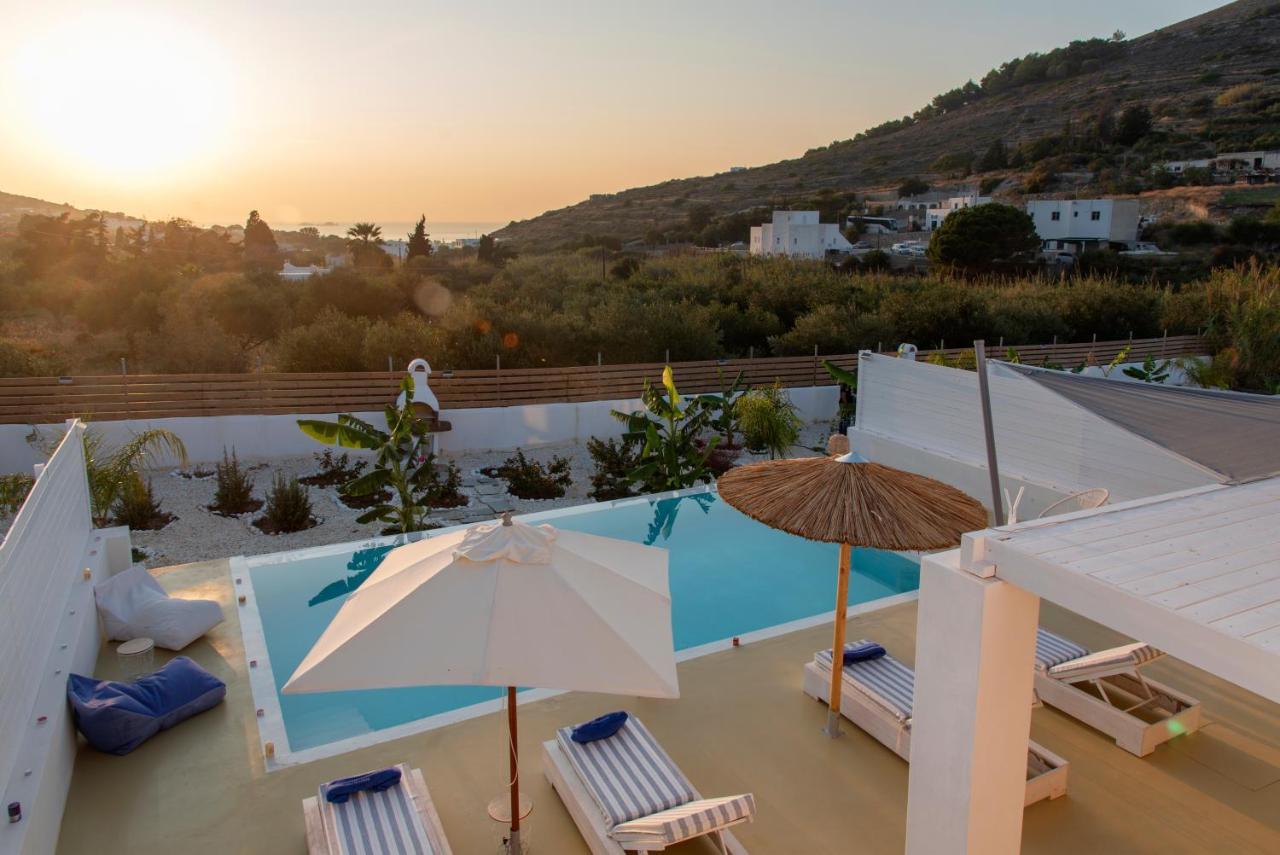 Paros Elitas Villas Esterno foto